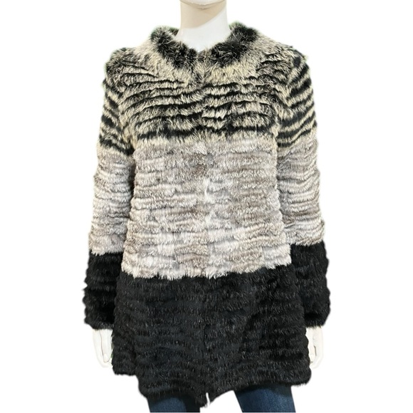 Elliatt Monochrome Scenery Rabbit Fur Jacket, Small - Picture 6 of 9
